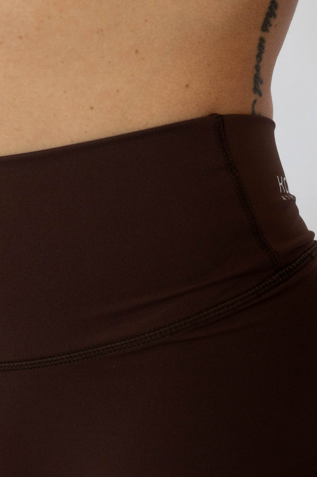 Sculpt Ruched Back Shorts - Mocha