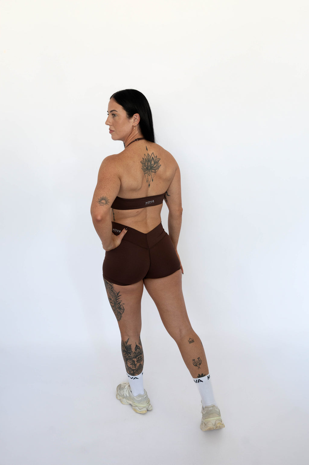 Sculpt V-Cut Shorts - Mocha