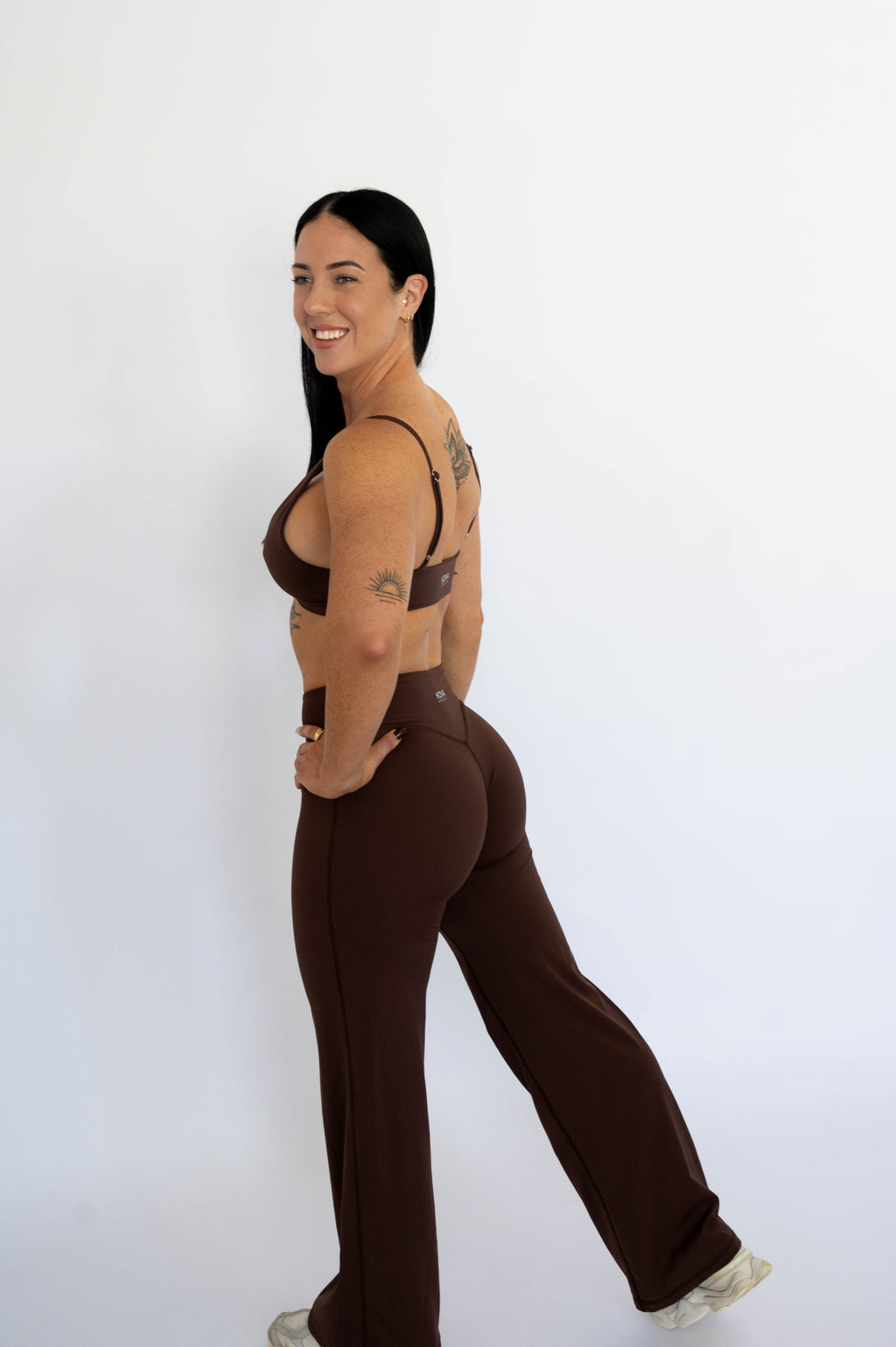 Sculpt Twist Bra - Mocha