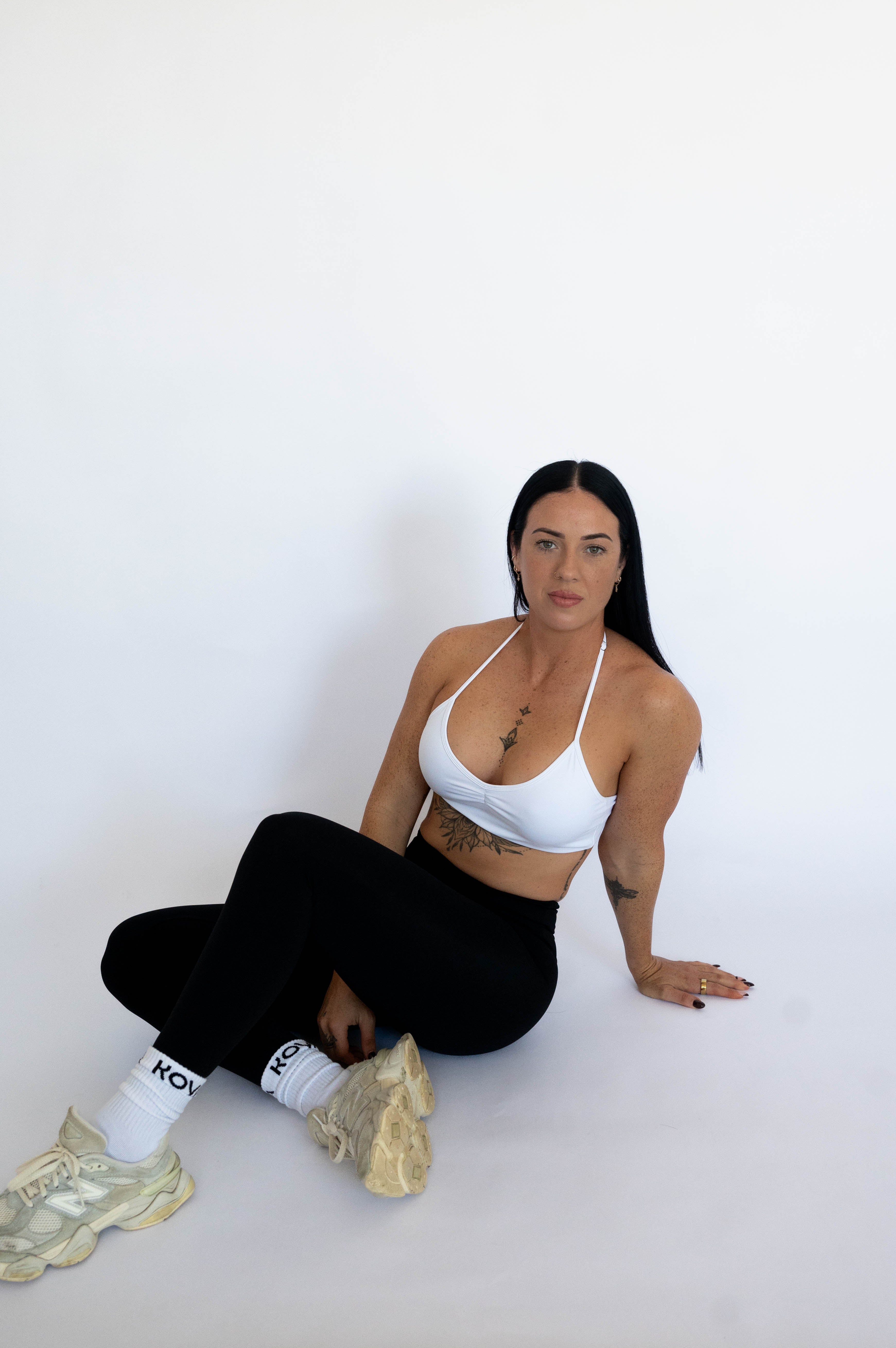 Sculpt Halter Bra - White