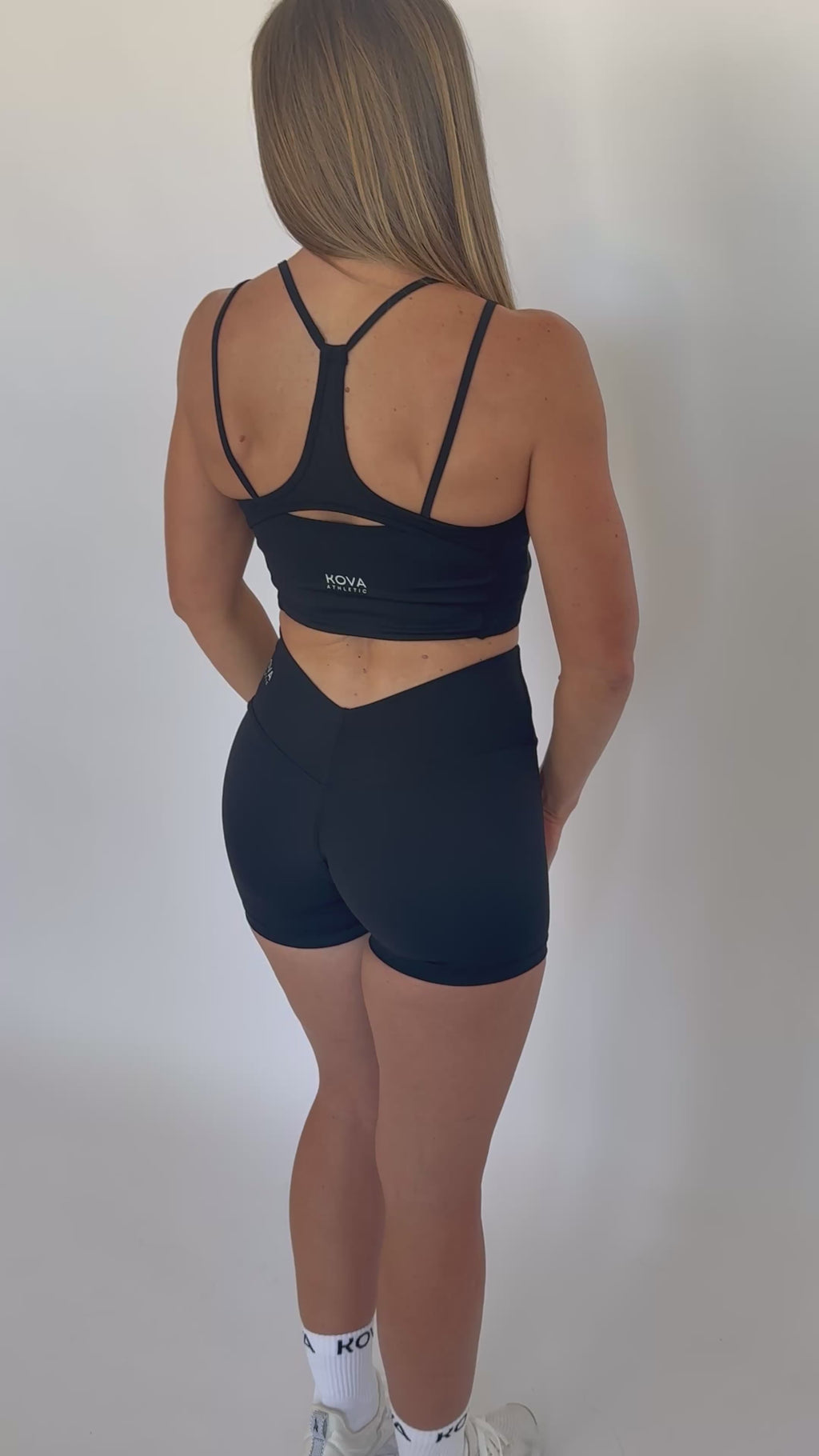 Sculpt longline Crop - Black